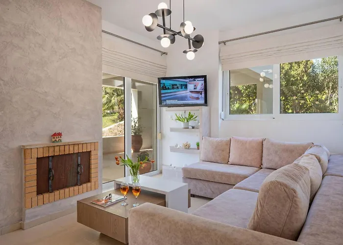 Luisa Rethymno (Crete)